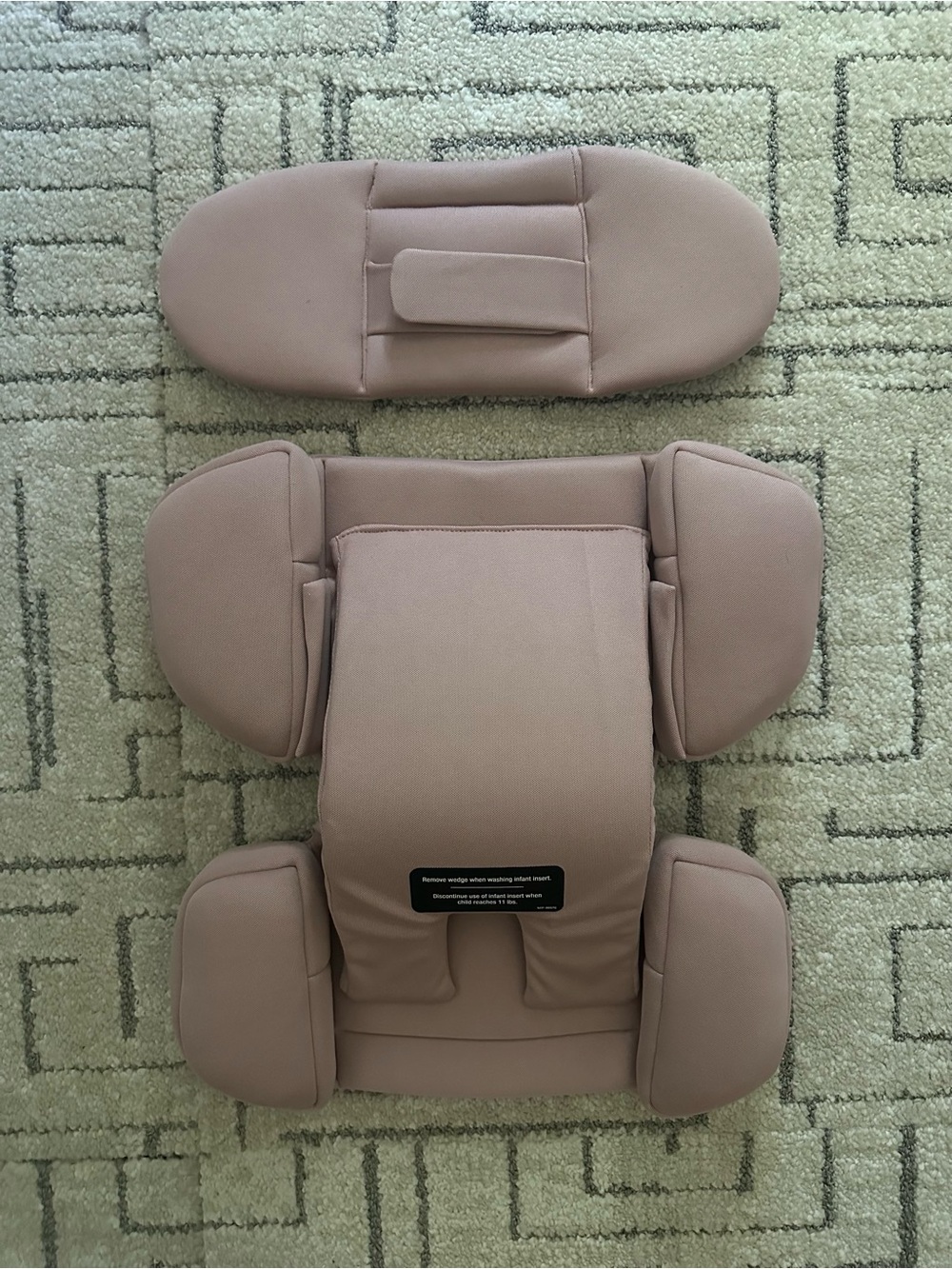 Nuna Rava infant insert - Picture 2 of 2